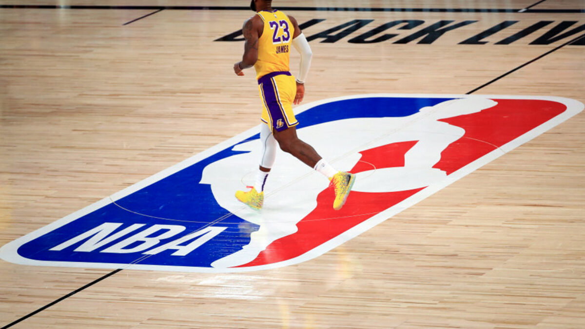 NBA: Entenda os termos e regras básicas para poder assistir aos jogos